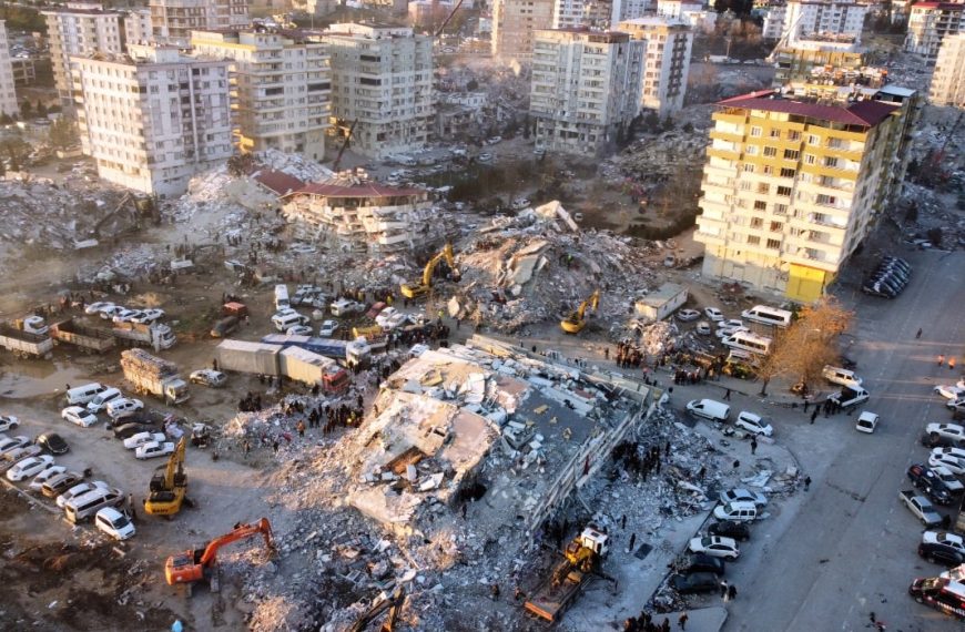 Συνολάκης: «Μπορεί να δούμε σεισμό 8,5 Ρίχτερ στην…