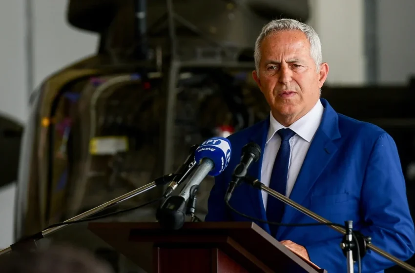 Αποστολάκης: Δεν βοηθάμε με το να στέλνουμε όπλα στην Ουκρανία