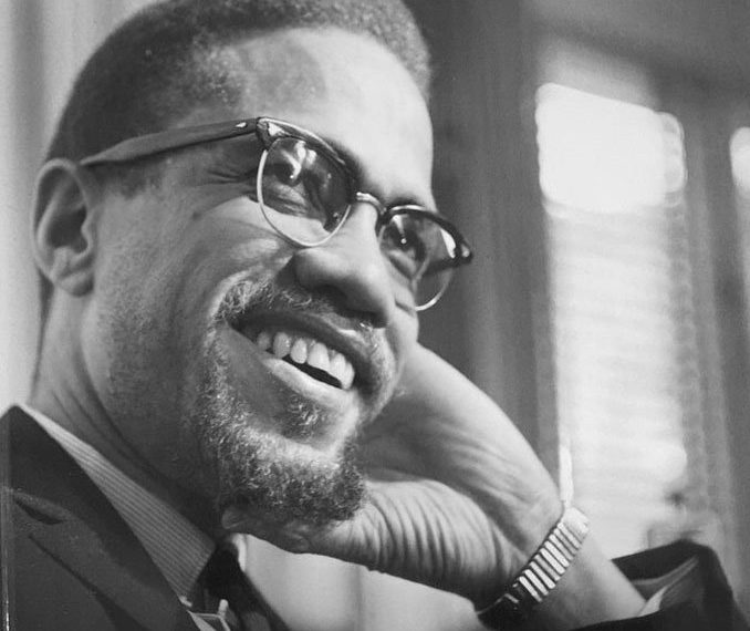 Malcolm X: Η κόρη του μηνύει CIA και FBI για την δολοφονία&hellip;