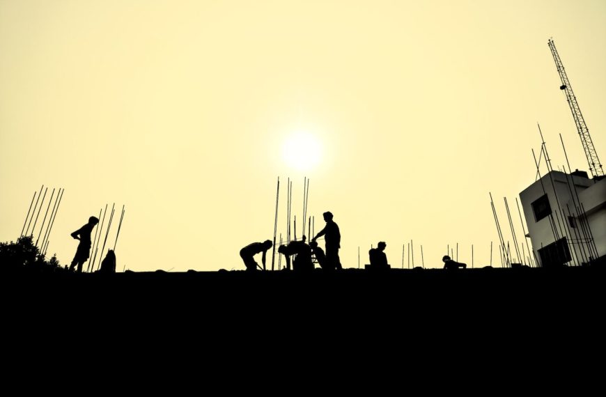 Η αξιοπρέπεια της εργασίας, το βασικό ζητούμενο