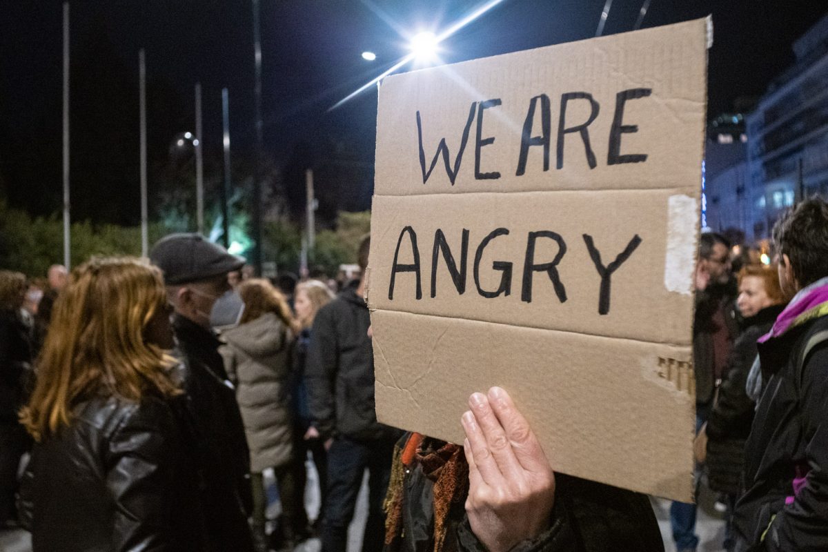 Αντώνης Λιάκος / Νέα γενιά: Τα θύματα του «Γερούν, γερά»