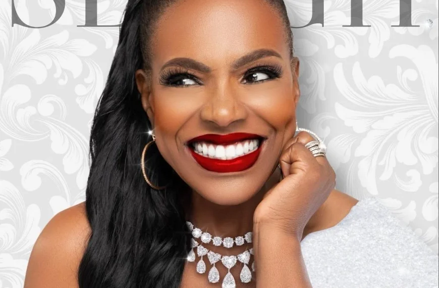 Η Σέριλ Λι Ραλφ λέει ότι έπεσε θύμα σεξουαλικής παρενόχλησης