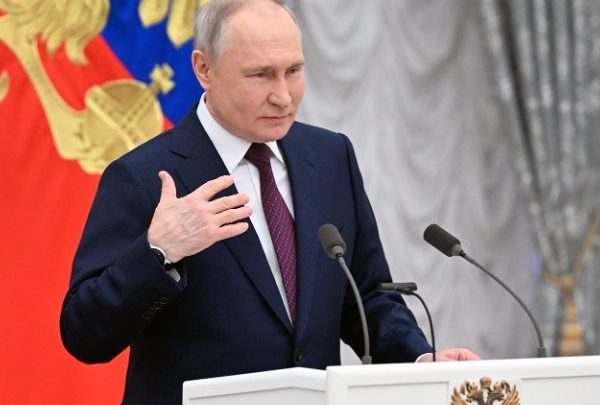 Πούτιν: Η Ρωσία πολεμάει για την ίδια την ύπαρξή της
