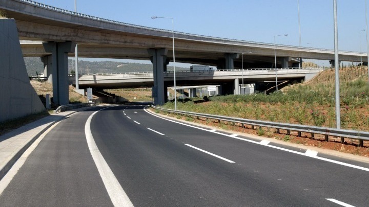 Αυξημένα μέτρα Τροχαίας σε όλο το οδικό δίκτυο για τον εορτασμό της 25ης Μαρτίου