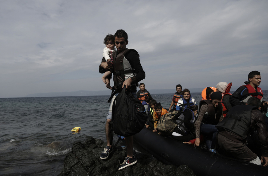 Προσφυγικό – Fenix: Η Ελλάδα παραβιάζει συστηματικά συνθήκες του ΟΗΕ και της&hellip;