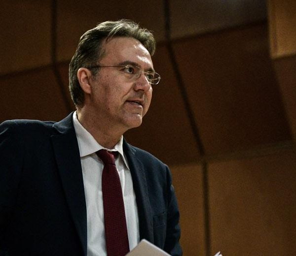 Θανάσης Καμπαγιάννης / Η κυβέρνηση πληρώνει την αλαζονεία της