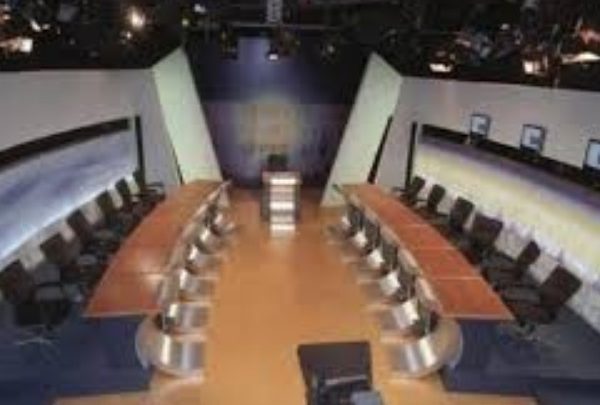 Δεν υπήρξε συμφωνία για το debate στην Διακομματική Επιτροπή Εκλογών