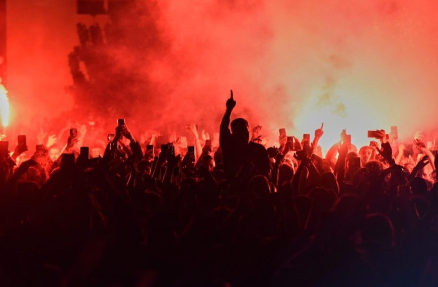 ΛΕΞ: Πάνω από 20.000 στη συναυλία οικονομικής ενίσχυσης στη Γεωπονική (video)