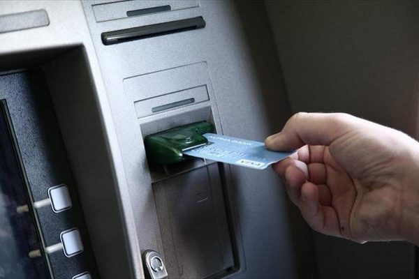 Τέλος οι κάρτες στα ΑΤΜ: Οι αναλήψεις μετρητών γίνονται πλέον&hellip;