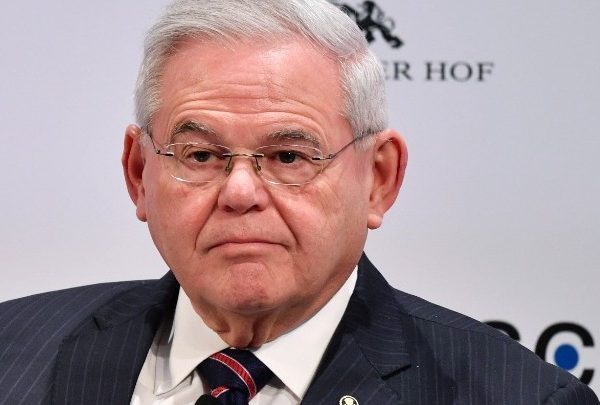 Μενέντεζ: Ο Μπλίνκεν με έχει διαβεβαιώσει ότι η κυβέρνηση δεν θα παρακάμψει&hellip;