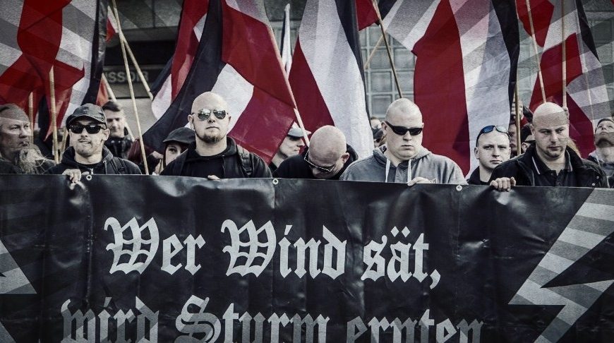 Ακροδεξιός άνεμος σαρώνει την Ευρώπη