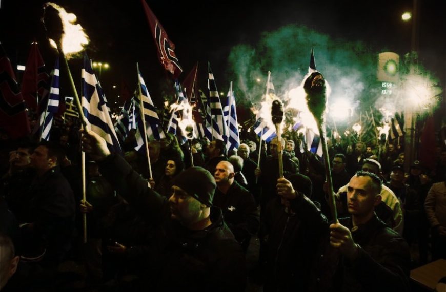 DW: Ακροδεξιά «στροφή» σε όλη την Ευρώπη