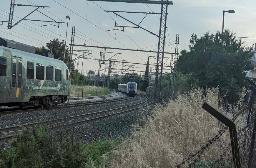 Διαψεύδει ο ΟΣΕ την παραλίγο νέα σύγκρουση τρένων στην Λάρισα – Δηλώσεις&hellip;