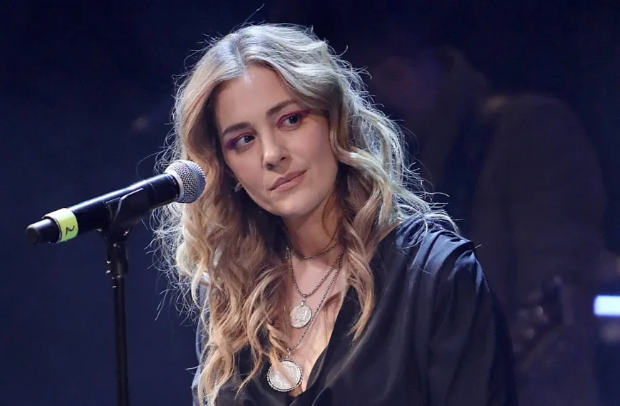 Νατάσσα Μποφίλιου: Παλεύουμε για έναν άλλο κόσμο που δεν θα πνίγουμε ανθρώπους στη θάλασσα – Ο δικός μας πόνος δεν κρατάει τρεις μέρες