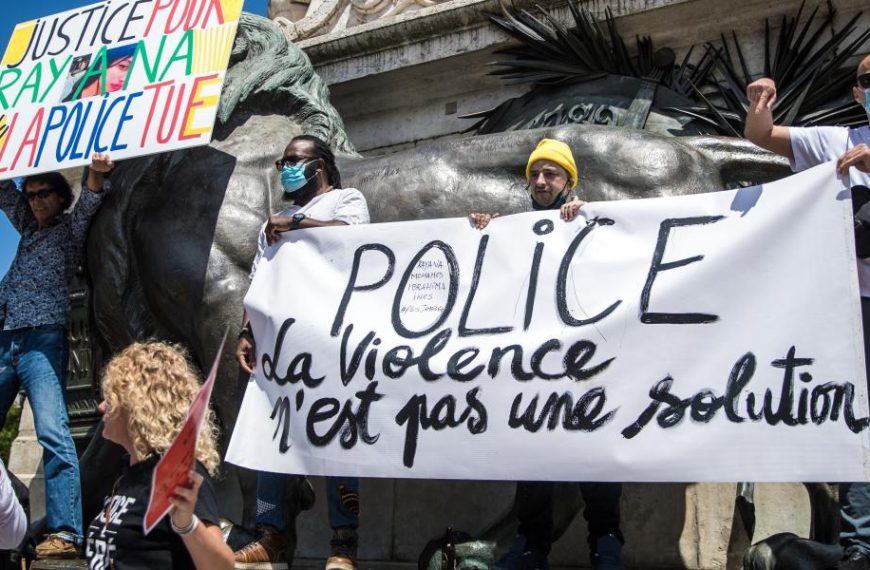 Η αστυνομική βία και ο εκφασισμός των σωμάτων ασφαλείας