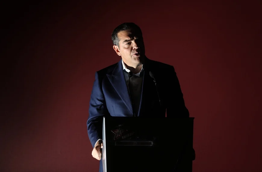 Ποιός, ποιά;…