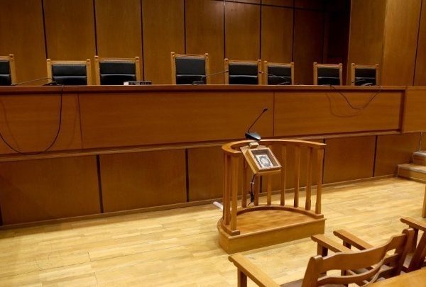 Αθώοι οι 4 κατηγορούμενοι στη δίκη για το ΚΕΕΛΠΝΟ