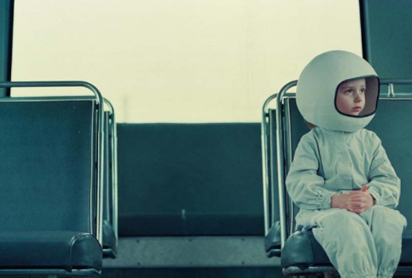 «The Rocketgirl Chronicles»: Λεύκωμα του Αυστραλού φωτογράφου Andrew Rovenko