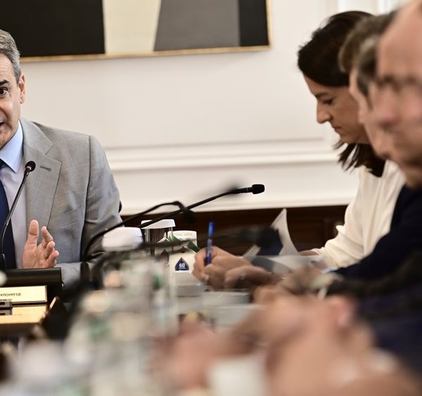 Μητσοτάκης στο Υπουργικό Συμβούλιο για φωτιές: Δύσκολες οι επόμενες ημέρες – Όλοι σε&hellip;