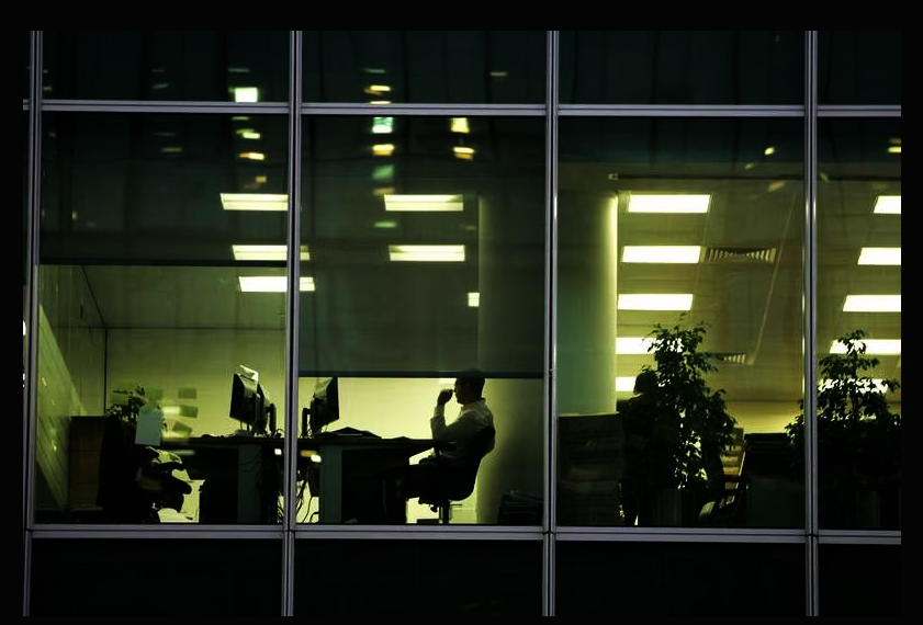 Δύο 8ωρα την ημέρα: Ένα ανύπαρκτο θέμα