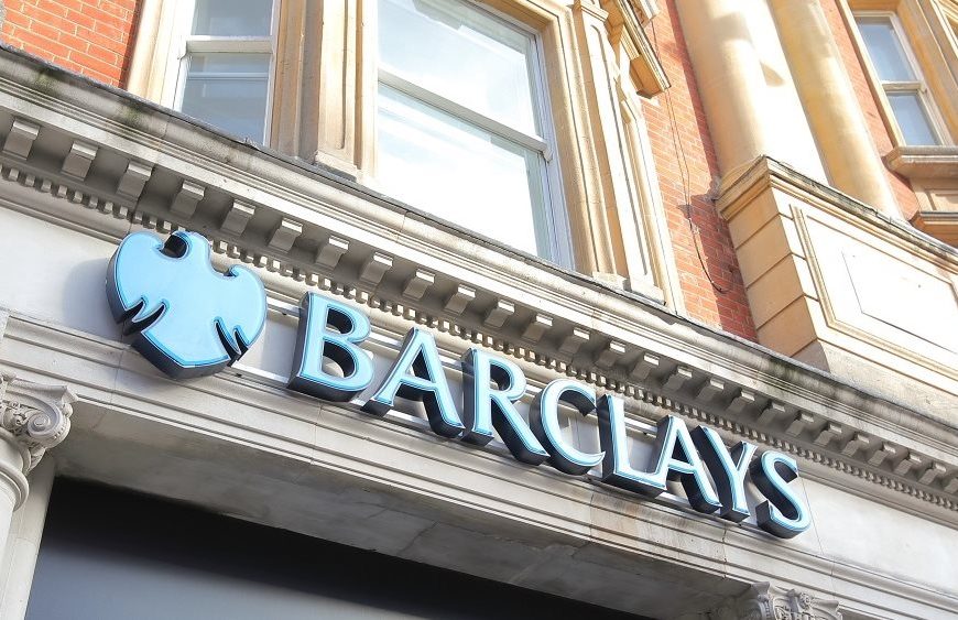 Barclays: Δεν είναι δεδομένη η αναβάθμιση της Ελλάδας σε επενδυτική βαθμίδα