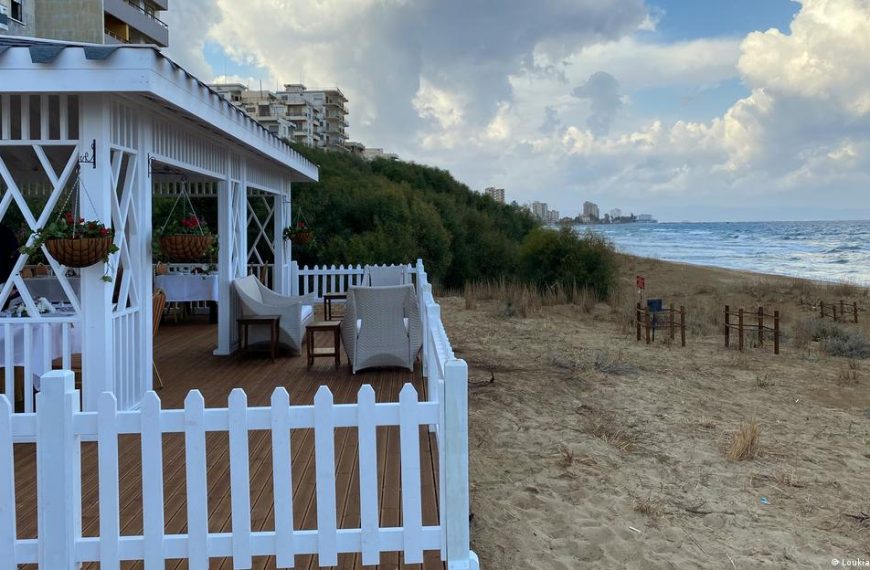 DW: Τα Βαρώσια τουριστικό θέρετρο;