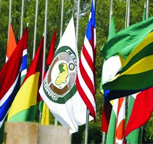 “Πλήρης στήριξη” Γαλλίας σε ECOWAS για στρατιωτική επέμβαση στον Νίγηρα