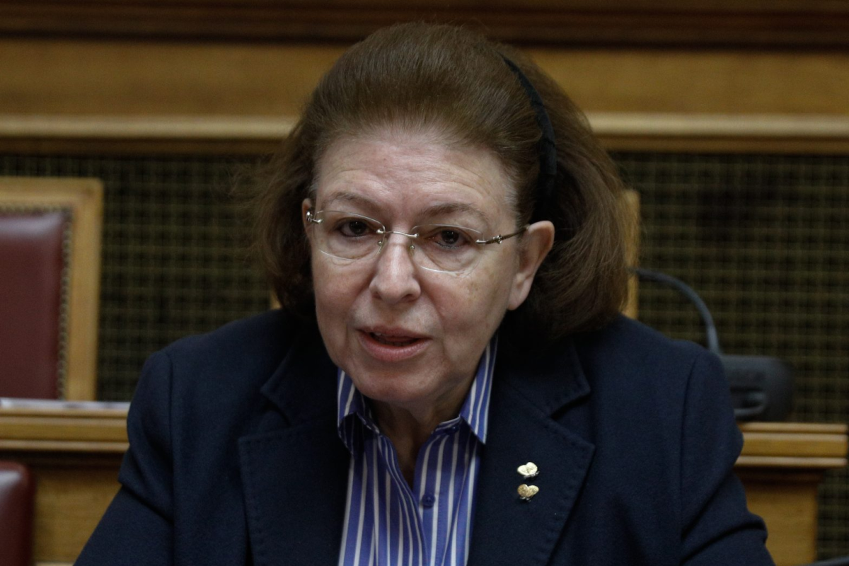 Μενδώνη: Εγκαλεί τον Σύλλογο Αρχαιολόγων για εκδήλωση για το ναυάγιο της Πύλου