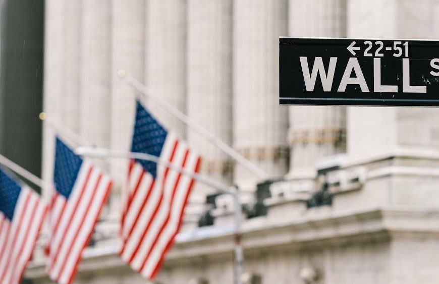 Βαριές απώλειες στη Wall