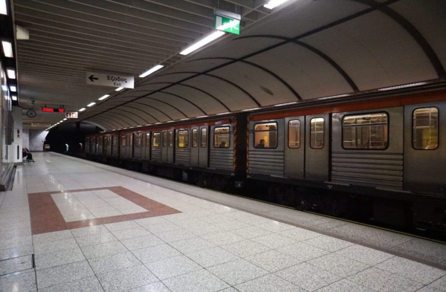 ΠΑΚΟΕ: Κοκτέιλ θανάτου στην ατμόσφαιρα της Αττικής και στο Μετρό