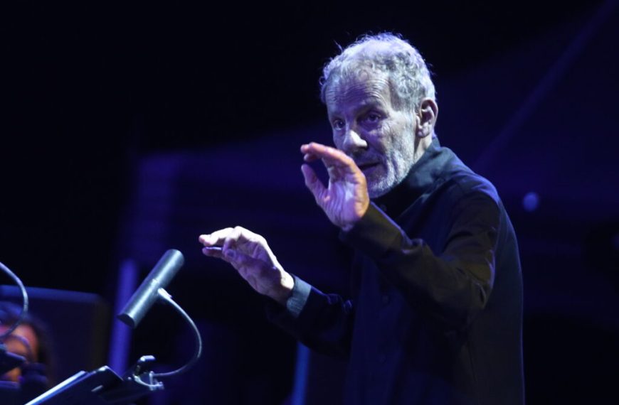 Το Θέατρο Λυκαβηττού «ζωντάνεψε» και πάλι μετά από 15 χρόνια «σιωπής» με&hellip;