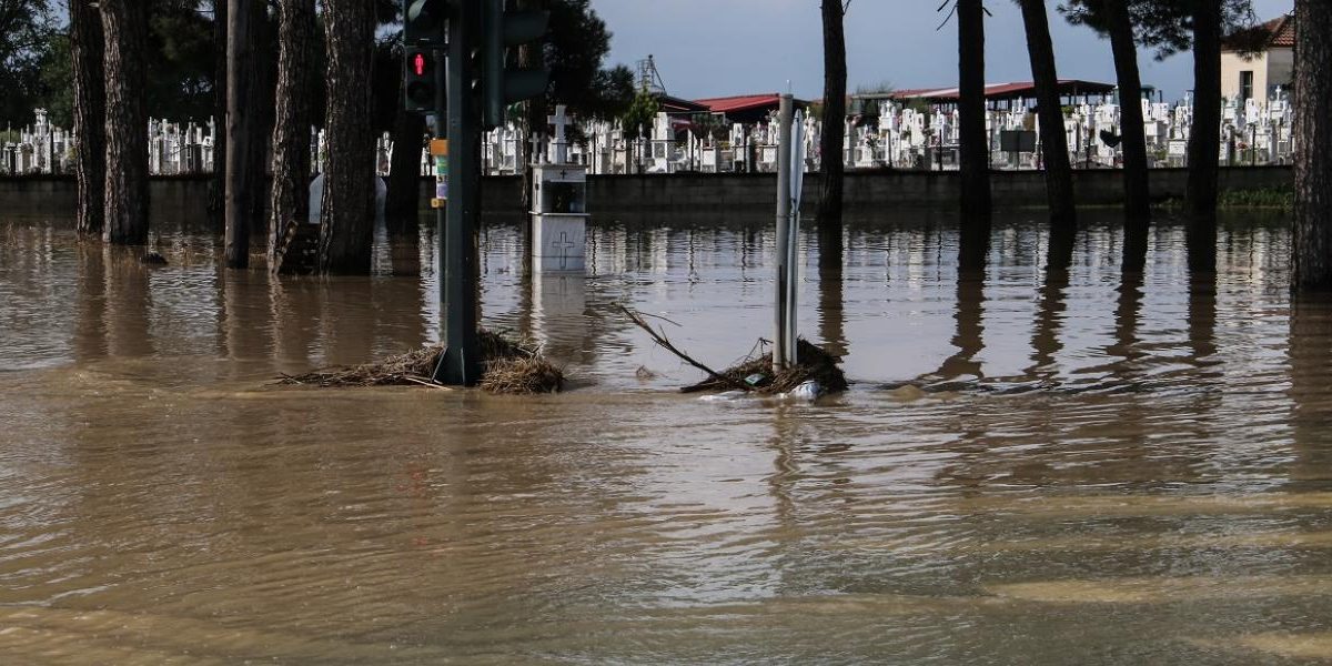 Εικόνα χάους και καταστροφής στη Θεσσαλία