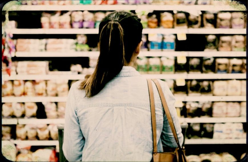 Μπαράζ αυξήσεων στα ράφια των σούπερ μάρκετ