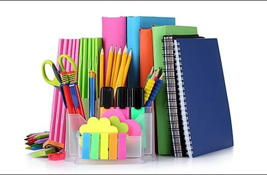 ΓΣΕΕ: Αυξήσεις έως και 34% σε σχολικά είδη σε σχέση με πέρυσι