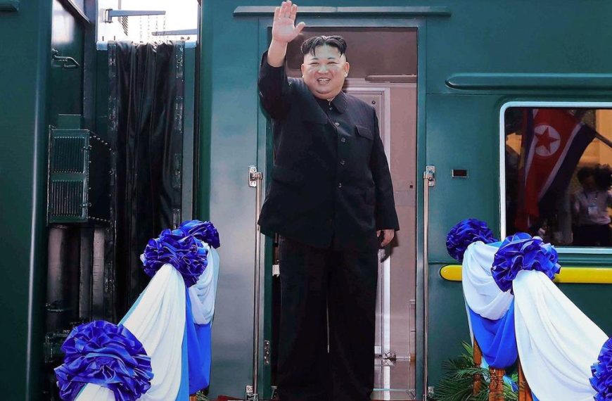 Το τεθωρακισμένο και αργό τρένο του Κιμ