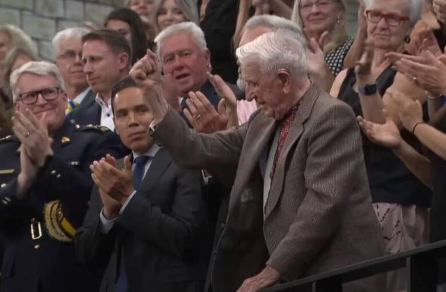 Σκάνδαλο Χούνκα: Ο Καναδάς εξετάζει να αποκαλύψει τα ονόματα ναζί που μετανάστευσαν στη χώρα