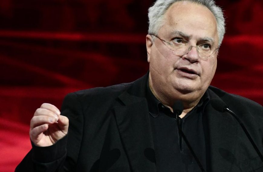 Νίκος Κοτζιάς / Προς τα πού;