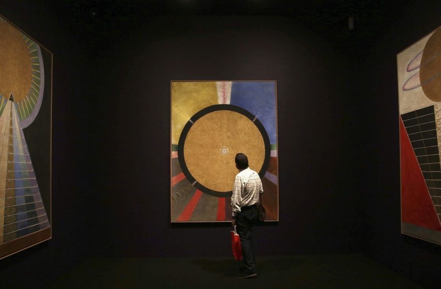 Ψυχεδελική VR έκθεση έργων ζωγραφικής της Hilma af Klint στη Νέα Υόρκη