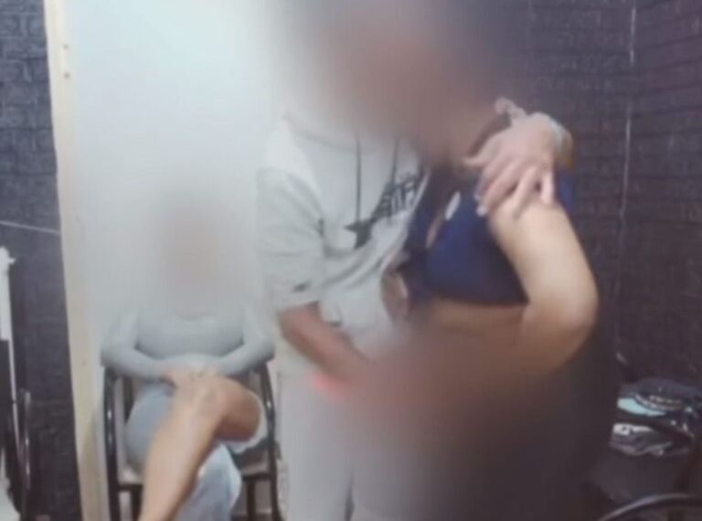 Βασανισμοί ΑμεΑ σε απευθείας μετάδοση: Στον «αέρα» τα βίντεο λόγω… γραφειοκρατίας του Youtube 