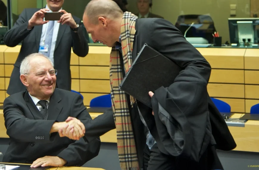 Βαρουφάκης για Σόιμπλε: Η Ιστορία θα τον κρίνει σκληρά – Όχι όμως&hellip;