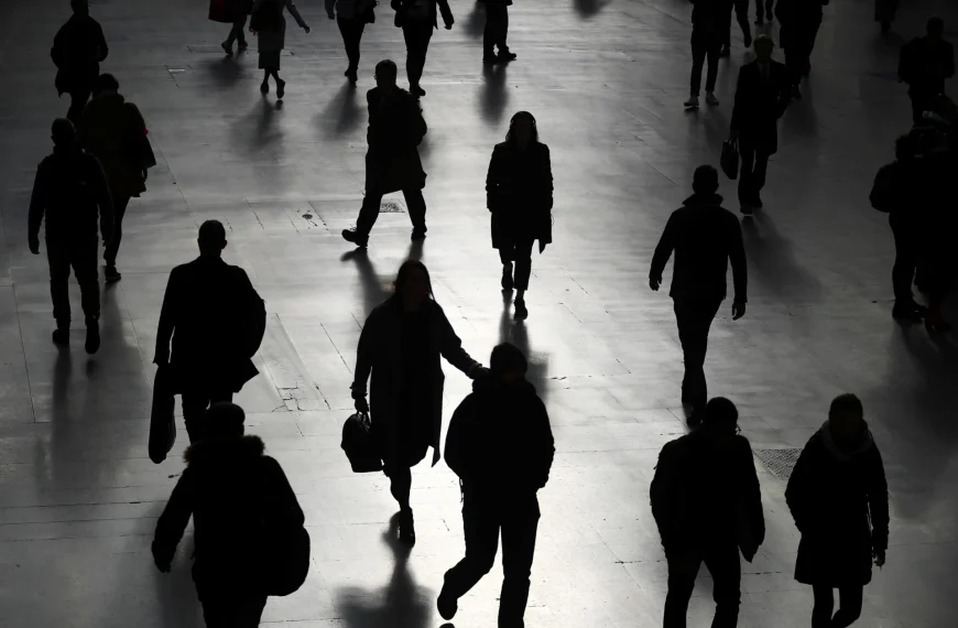 MRB: Στο κόκκινο ο φόβος, η οργή και η απαισιοδοξία των πολιτών