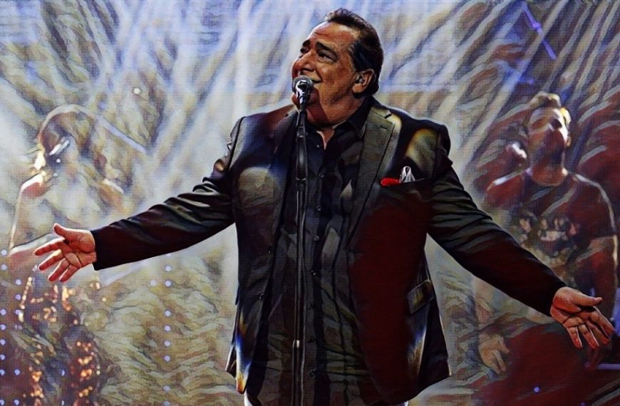 Η «περιφρονημένη» λαϊκότητα του Βασίλη Καρρά; Σοβαρά τώρα;