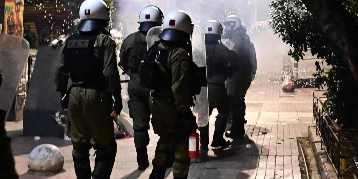 Επέμβαση των ΜΑΤ στο ΑΠΘ