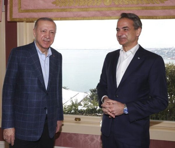 Συνάντηση Μητσοτάκη – Ερντογάν την Πέμπτη: Οι βασικοί άξονες των συνομιλιών