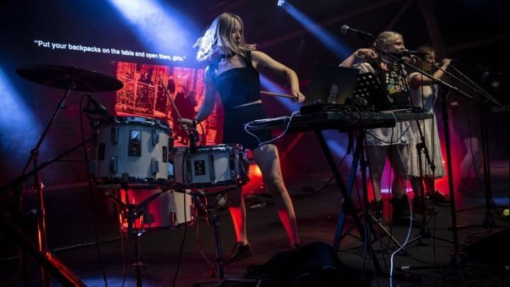 Τηλεοπτική σειρά για την ιστορία των Pussy Riot