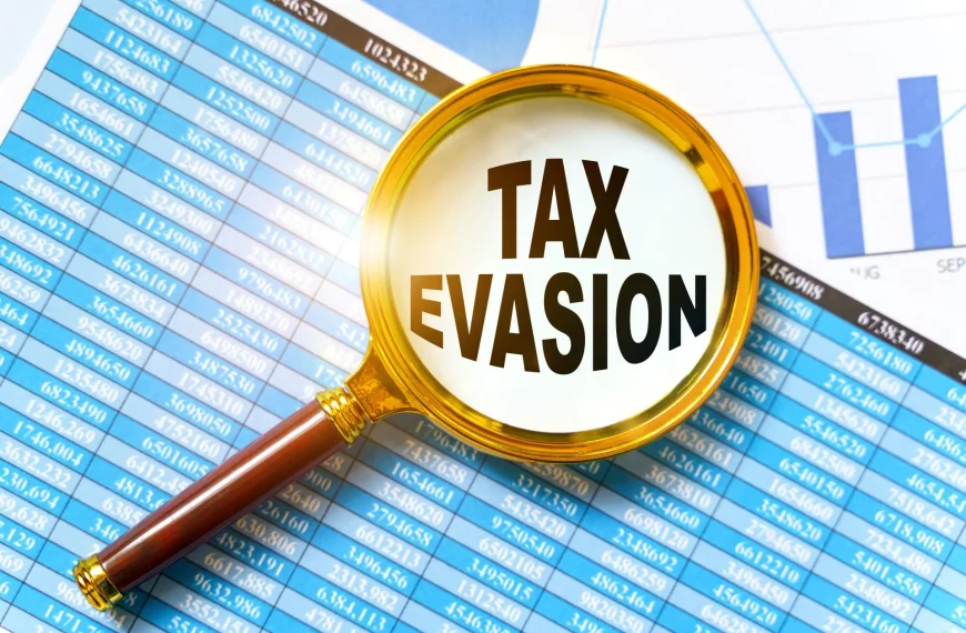 ΑΑΔΕ: Έρχονται 72.885 έλεγχοι το 2024 σε ακίνητα, εισοδήματα και «μαύρο» χρήμα