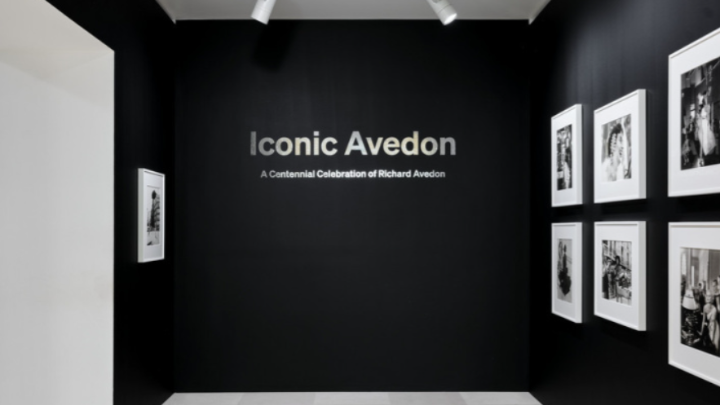 «Iconic Avedon»: Έκθεση για τον εμβληματικό φωτογράφο