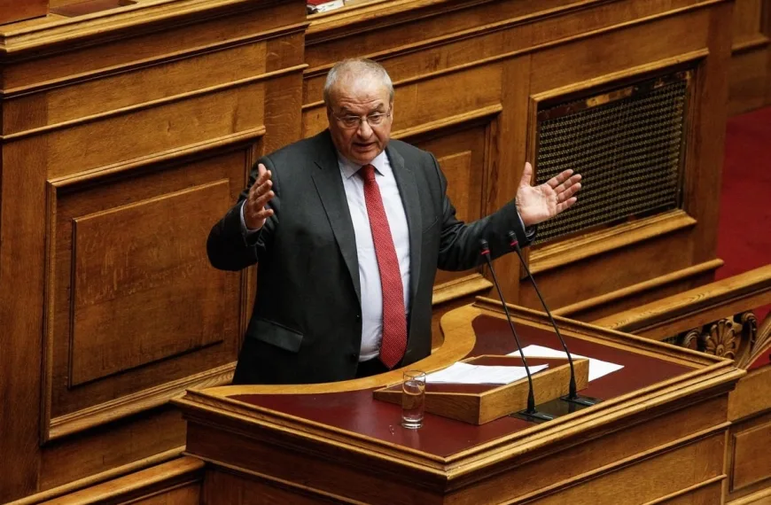 Πέθανε ο πρώην βουλευτής και υπουργός του ΠΑΣΟΚ Λεωνίδας…
