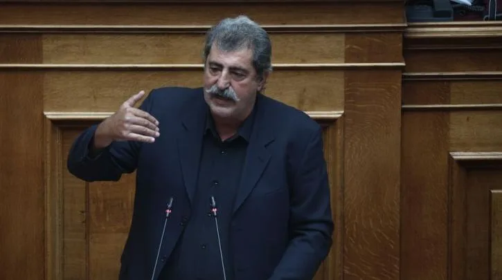 Πολάκης: Γιατί απείχε από την ψηφοφορία για την ισότητα στον πολιτικό γάμο