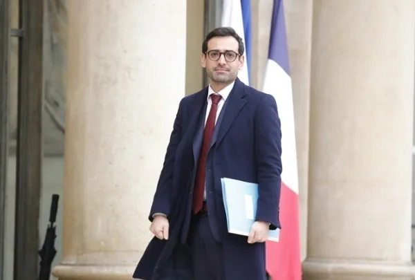 Παρίσι: Η Ευρώπη να προετοιμαστεί για το ενδεχόμενο ο Τραμπ να αφήσει…